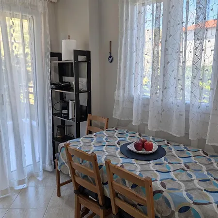 Lichnides Maisonette Hébergement de vacances *