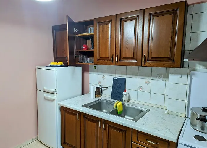 Дом отдыха Lichnides Maisonette *